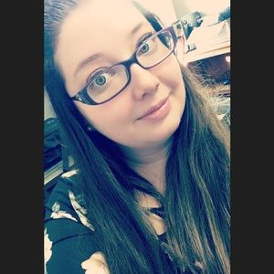 Meet your Posher, Allyson